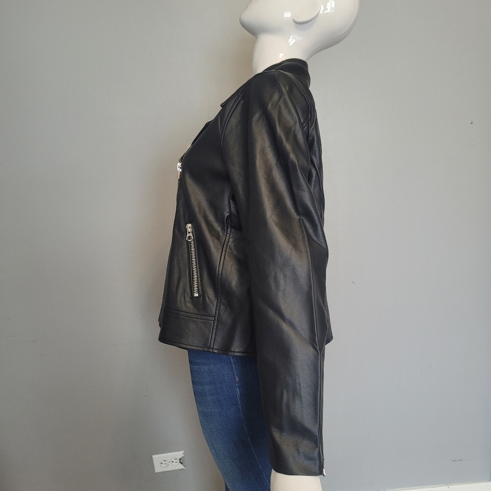 Torrid Faux Leather Moto Jacket, BNWT, Size 1X - Picture 5 of 7